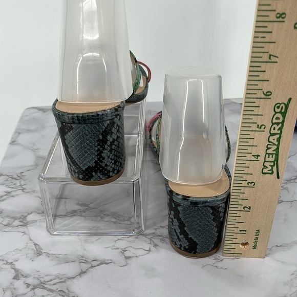 STEVE MADDEN Issy Strappy Block Heel Sandal Multicolor‎ Snakeskin Print Sz 9.5 M - Picture 3 of 9